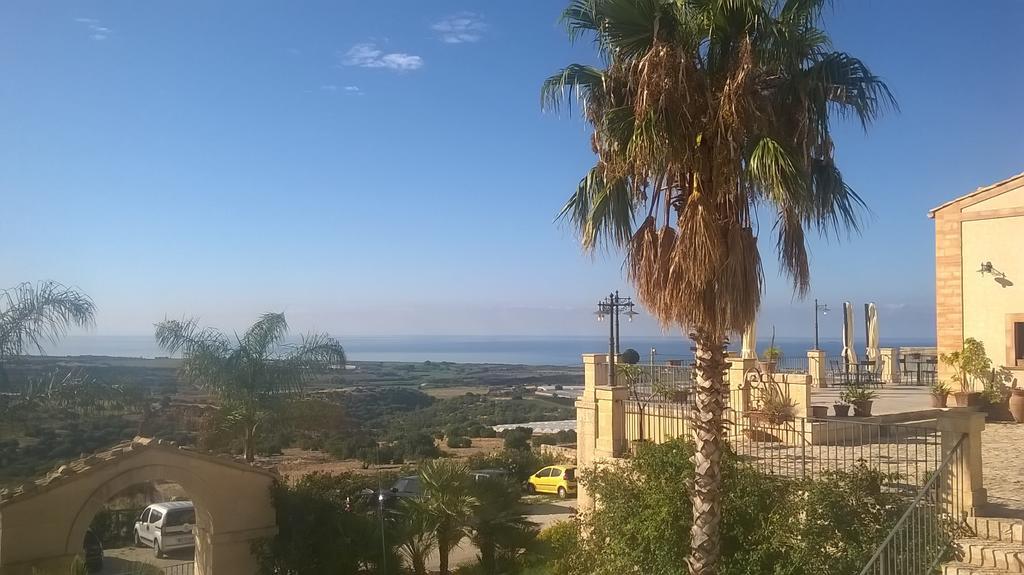Maison d'hôtes Silva Suri à Marina di Ragusa Extérieur photo