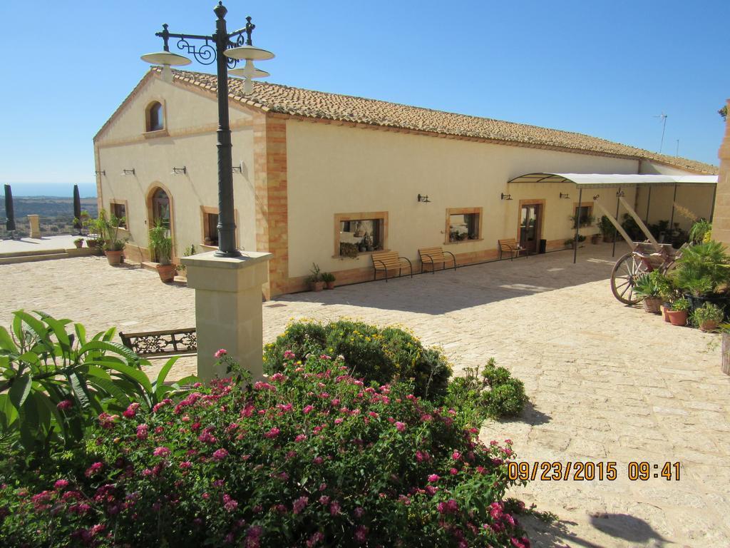 Maison d'hôtes Silva Suri à Marina di Ragusa Extérieur photo