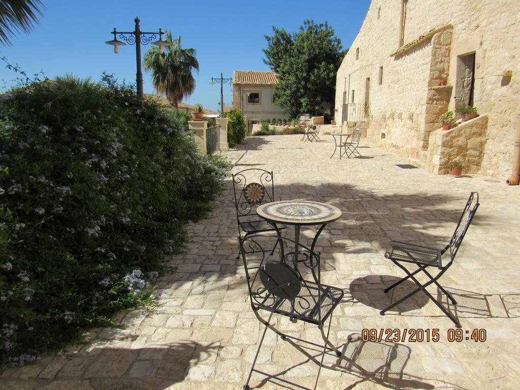 Maison d'hôtes Silva Suri à Marina di Ragusa Extérieur photo