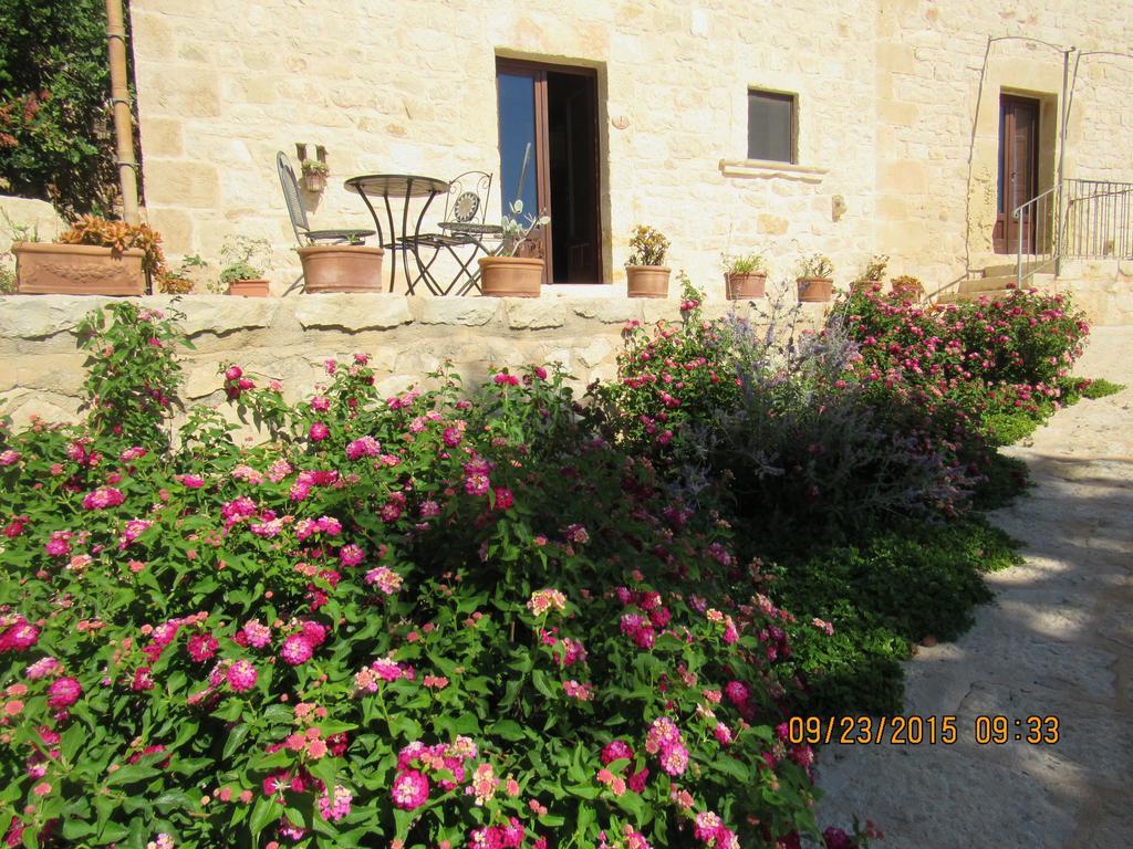 Maison d'hôtes Silva Suri à Marina di Ragusa Extérieur photo