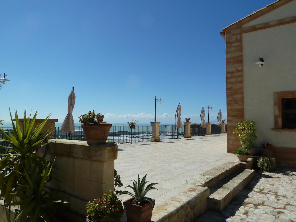 Maison d'hôtes Silva Suri à Marina di Ragusa Extérieur photo