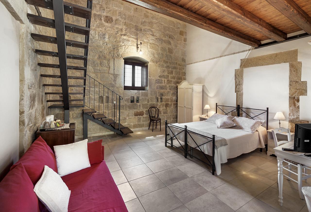 Maison d'hôtes Silva Suri à Marina di Ragusa Extérieur photo