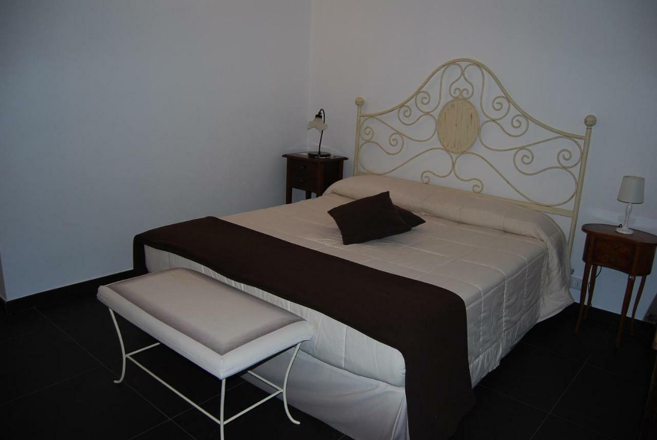Maison d'hôtes Silva Suri à Marina di Ragusa Extérieur photo